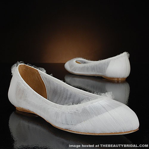 What a unique and beautiful ballet flat for your wedding day 