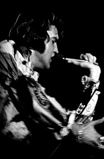 Elvis gallery images on stage 70s