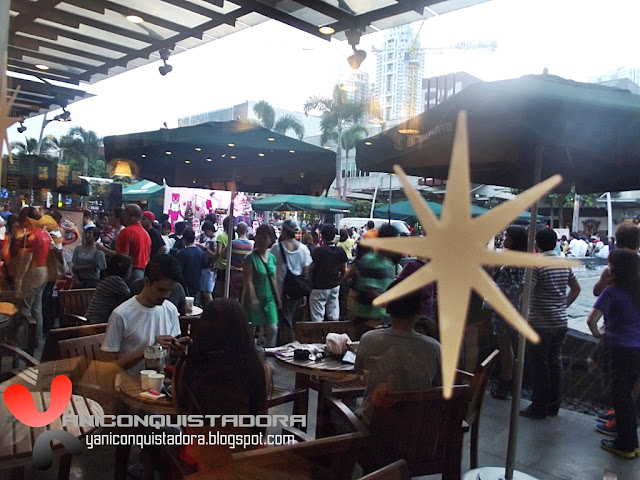 Starbucks Christmas 2012 Kick Off Party in Bonifacio Global City