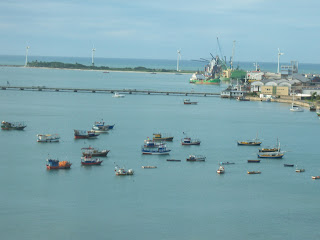 Este é o local de trabalho de muitos pescadores em Fortaleza.