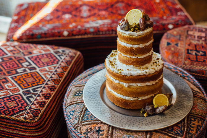 Naked Cake / Photography: Kacie Q. Photography / Styling + Flowers: Katalin Green / Cake: Sweet Pea Bakery /