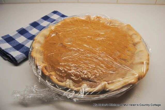 Nana's Maple Pie at Miz Helen's Country Cottage