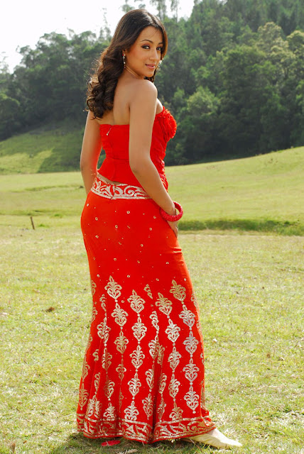 Trisha Red Dress Cute Photos 