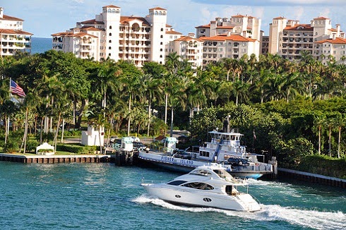 http://bookboth.com/article/340/fabulous-fisher-island-club-florida