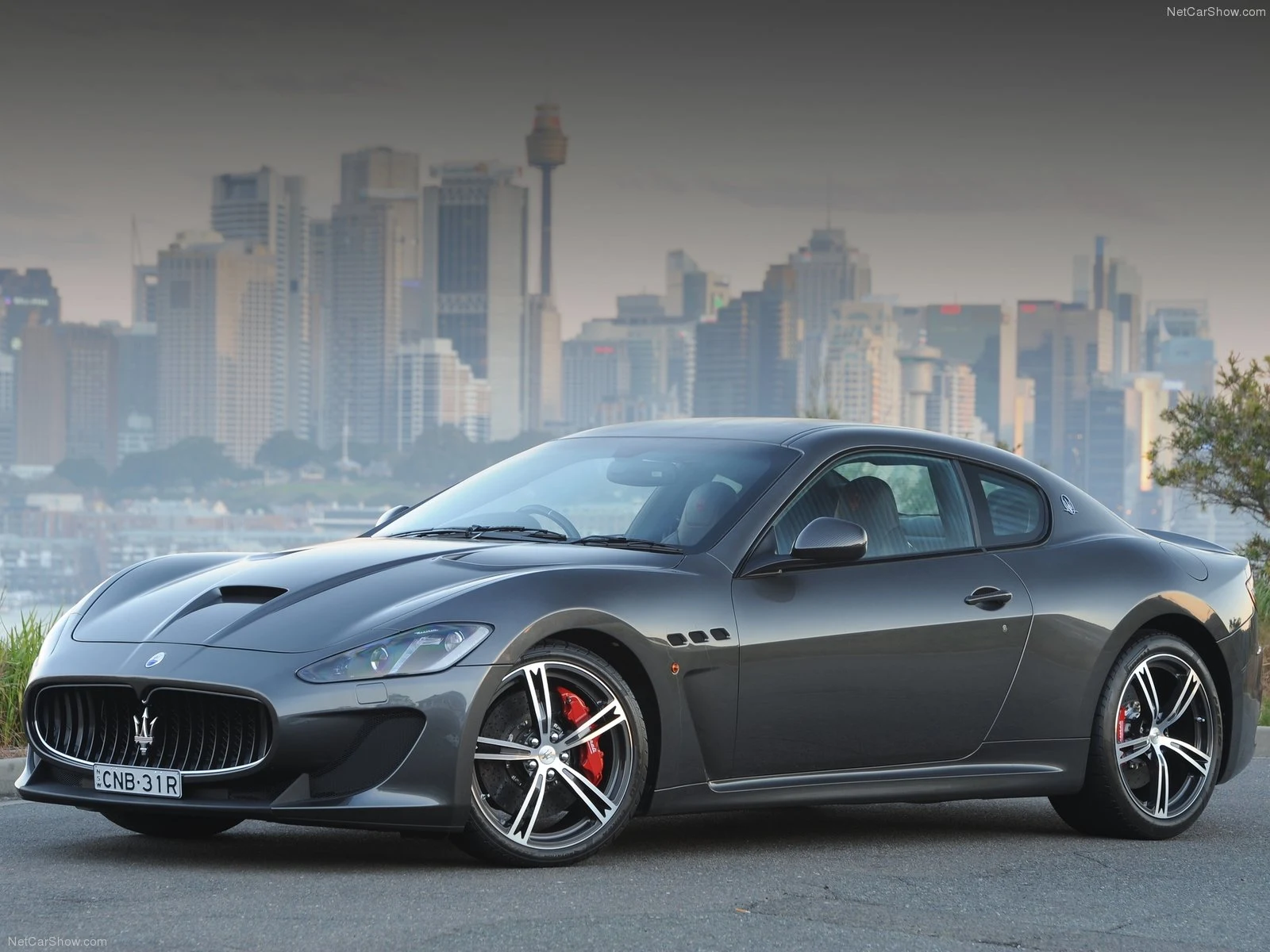 Hình ảnh siêu xe Maserati GranTurismo MC Stradale 2014 & nội ngoại thất