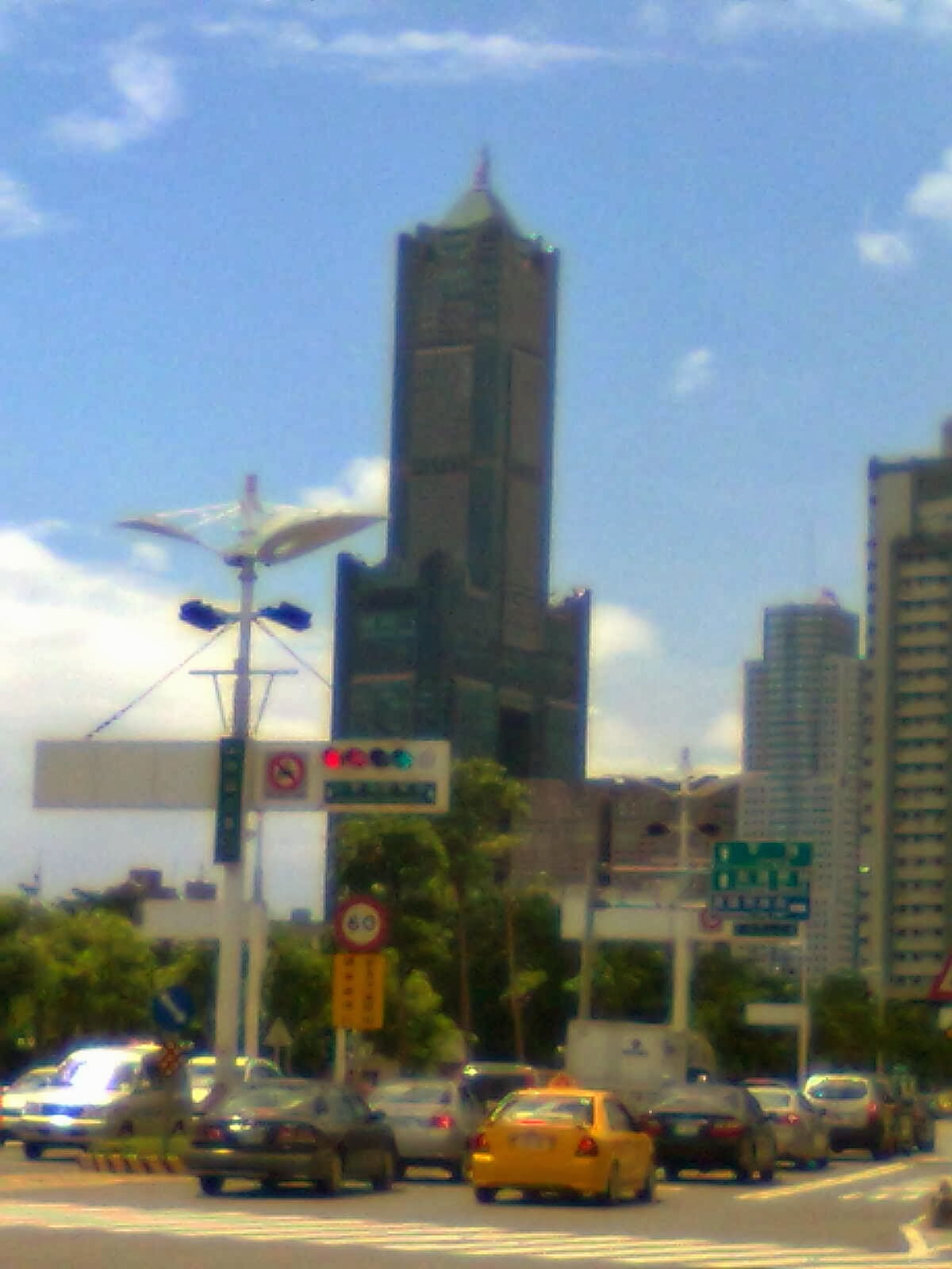 85大樓