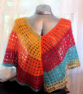 https://www.ravelry.com/patterns/library/mesh-lace-poncho