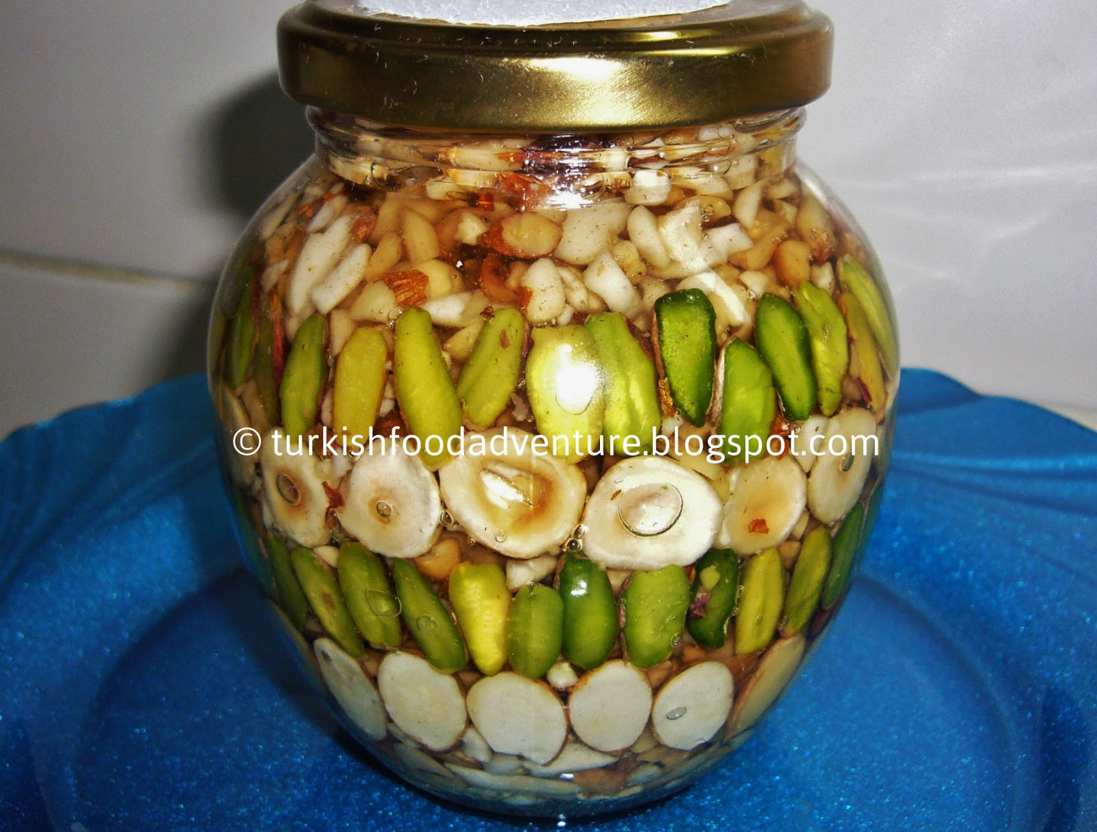 Turkish Food Adventure: Ballı Çerez - Turkish honey appetizer in a jar