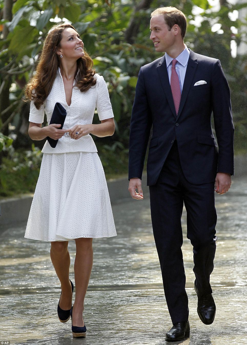 Kate Middleton, Duchess of Cambridge, In Singapore, Day 2