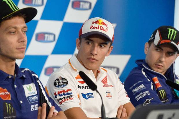 Rossi Dianggap Dewa Di Valencia, Lorenzo dan Marquez Seperti Iblis