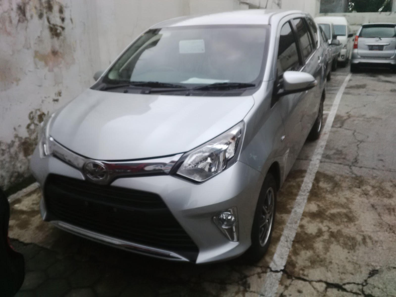 7 Perbedaan Toyota Calya Tipe G Dan E