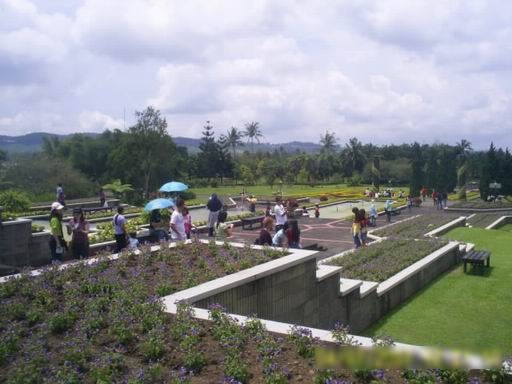 Tukang Ketik Taman  Bunga  Nusantara 