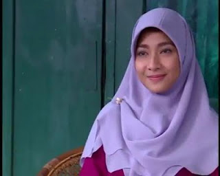 Foto-Foto Dinda Kirana Berjilbab Baru