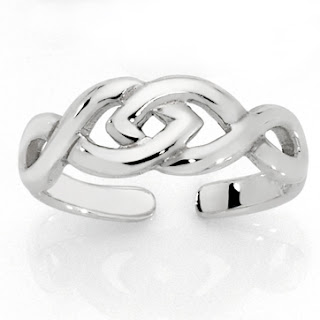 Goldmark: Sterling silver toe ring 9.95