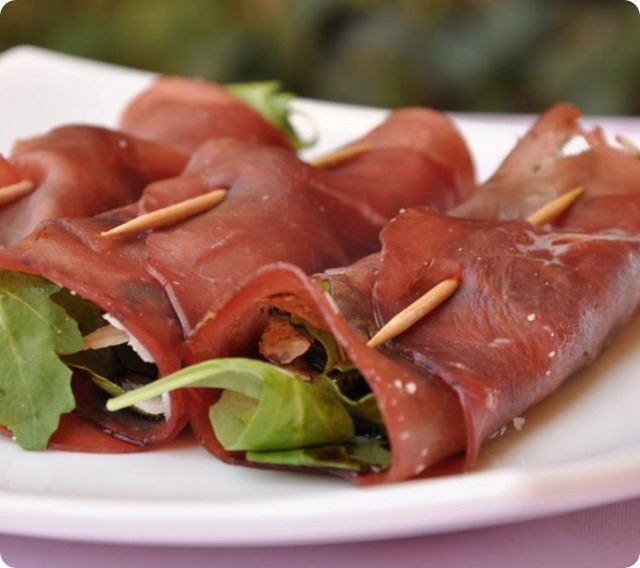 involtini-di-bresaola-all'aceto-balsamico