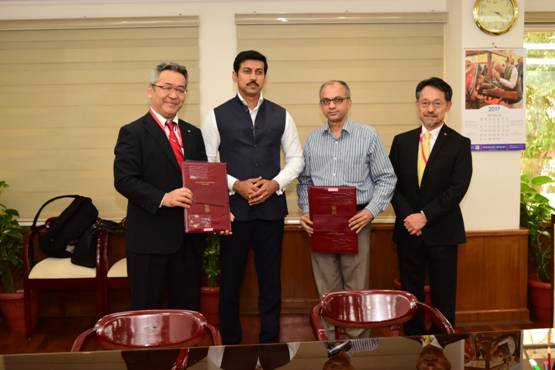 MoU signed between FTII and Canon to promote short courses in Film & Television 