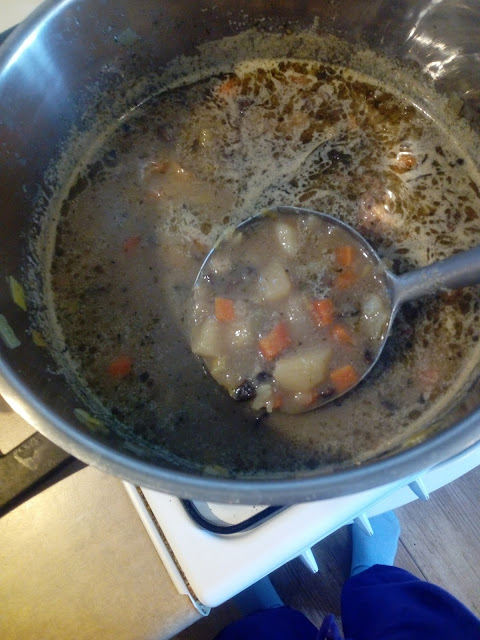 zupa grzybowa z suszonych grzybow lesnych zupa z grzybami zupa na mięsie zupa grzybowa ze smietana