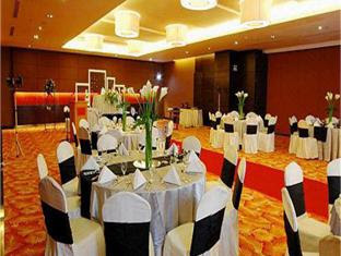 Crowne Plaza Ballroom