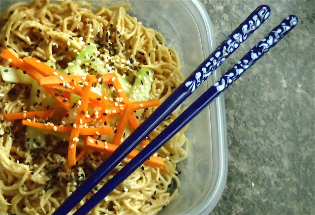 gluten free, vegan, oil free, cold noodles with sesame peanut sauce, tips on cooking vegetables, raw vegetables