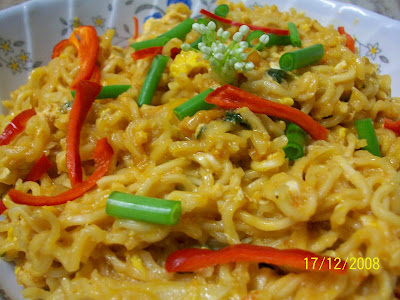 Periuktanah: Enaknya Maggie Goreng