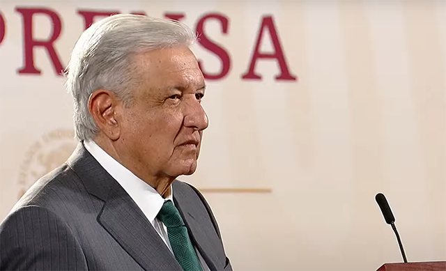 AMLO ofrece protección militar a candidatas