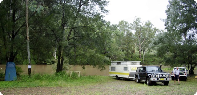 Gwydir River, coming up fast!  Time to move