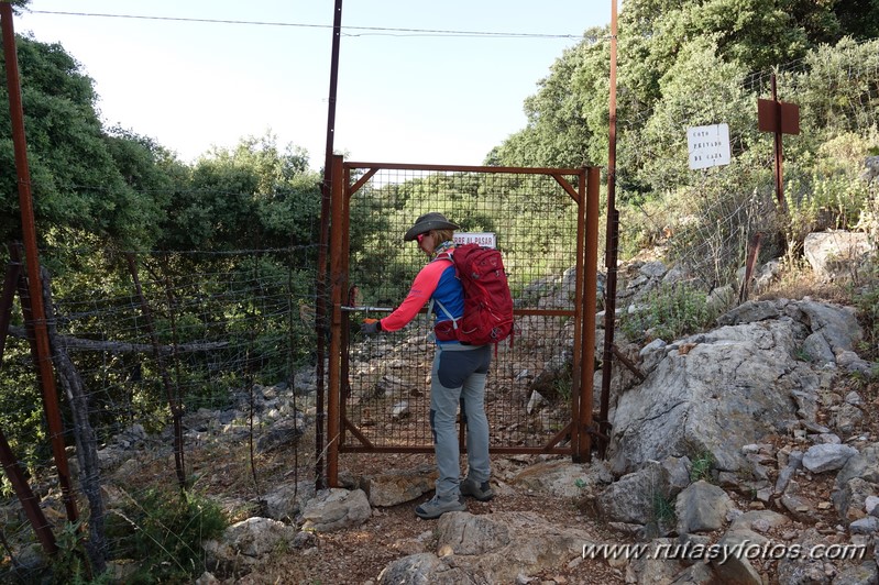 Subida al Martín Gil y Crestería de Sierra Blanquilla