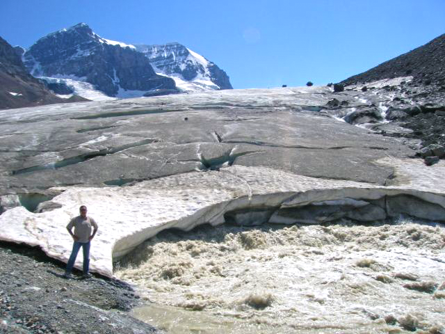 banff national park geology trip travel roadtrip geologist glacier lake mountains rocks ©rocdoctravel.com hiking Canada