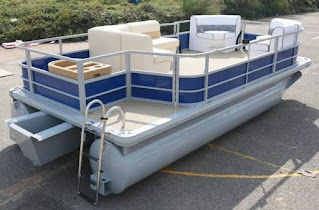 Pontoon Boats İnterior