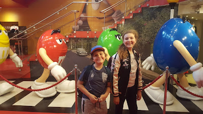 Top Ender and Dan Jon Jr in M&M World London