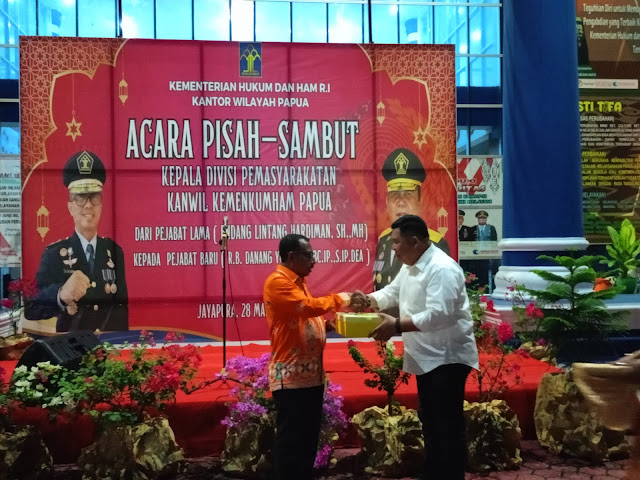 Penuh Makna di Pisah Sambut Kadivpas Kanwil Kemenkumham Papua