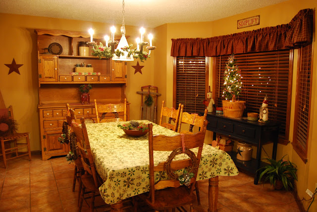 tour of the dining room. The kitchen, living room, and dining room 