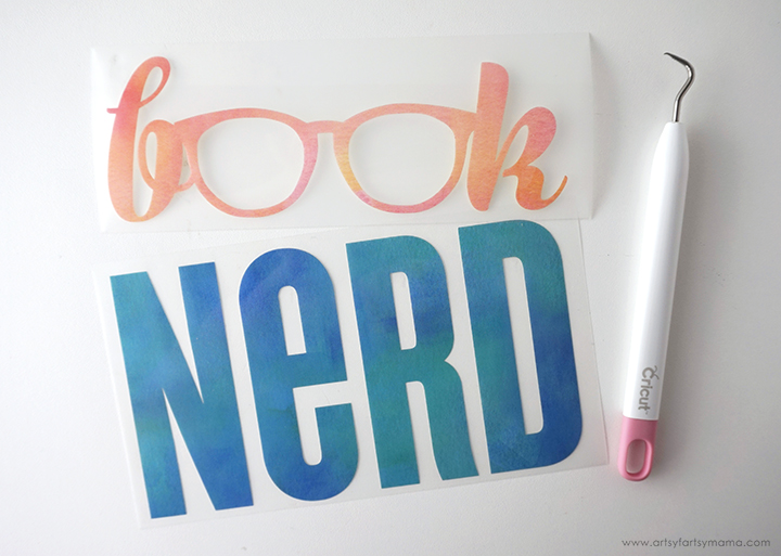 Let the world know you LOVE books with this DIY Book Nerd Shirt made with Cricut Patterned Iron-On!