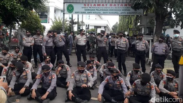 Sidang Eksepsi Habib Rizieq Ditutup dari Publik!