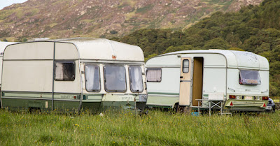 Pequeña guía sobre caravanas, autocaravanas, campers y carros tienda