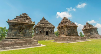 Wisata Candi-candi di Indonesia