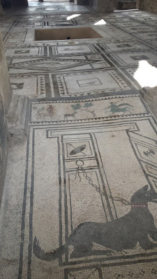 suelo-mosaicos-antigua-casa-pompeya-escapada-costa-amalfitana