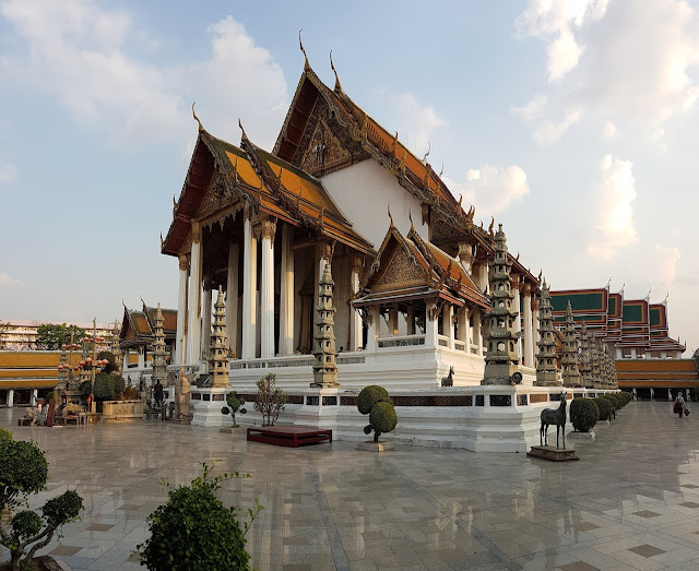 Wat Suthat temple de la balançoire epatemoi