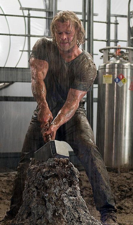 chris hemsworth workout thor. chris hemsworth thor workout.