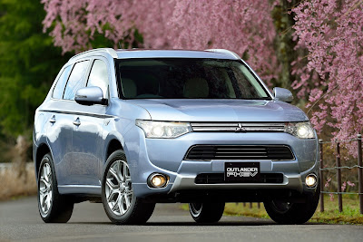 MITSUBISHI OUTLANDER PHEV