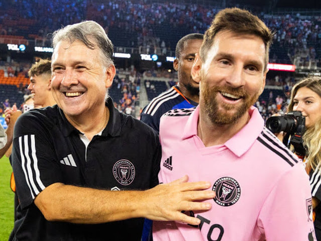 coach Tata Martino and Lionel Messi