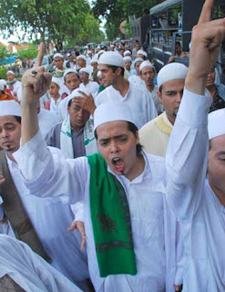 Hantu Puncak Datang Bulan