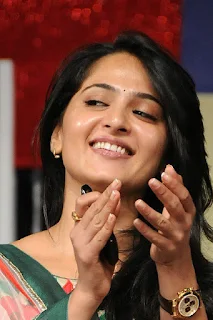 Anushka Shetty Cute Smiley Face Stills Gallery