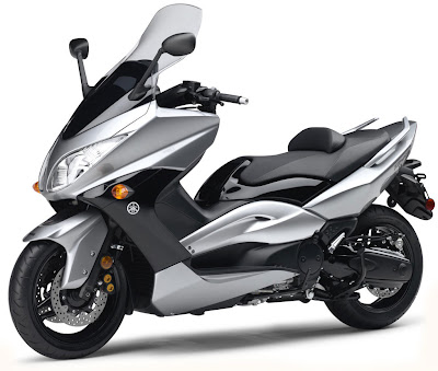 2010 Yamaha T-Max Picture