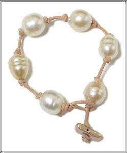 'Hip' Bracelet made with South Sea Pearls on fine leather