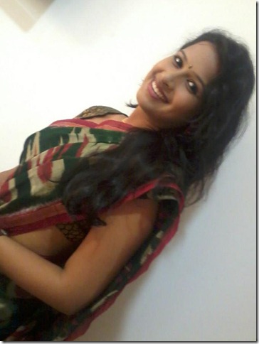 sadhika_in_saree_unseen_pic