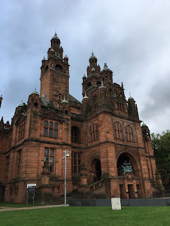 Outside view of the Kelvingrove Art Gallery & Museum