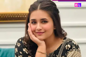 Pakistani Tiktoker Minahil Malik with Voice #27