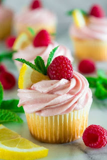 lemon buttercream raspberry cupcakes