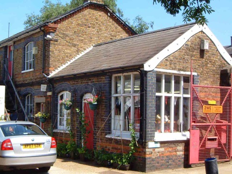 The shop at Uxbridge Boatyard